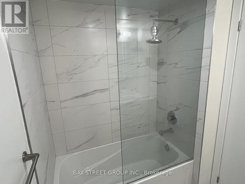 3905 - 138 Downes Street, Toronto, ON - Indoor Photo Showing Bathroom