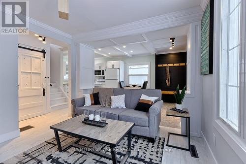 43 Glendale Avenue S, Deep River, ON - Indoor Photo Showing Living Room