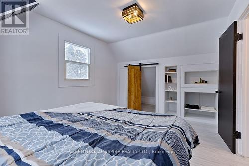 43 Glendale Avenue S, Deep River, ON - Indoor Photo Showing Bedroom