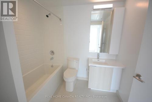 2306 M - 203 College Street, Toronto, ON - Indoor Photo Showing Bathroom