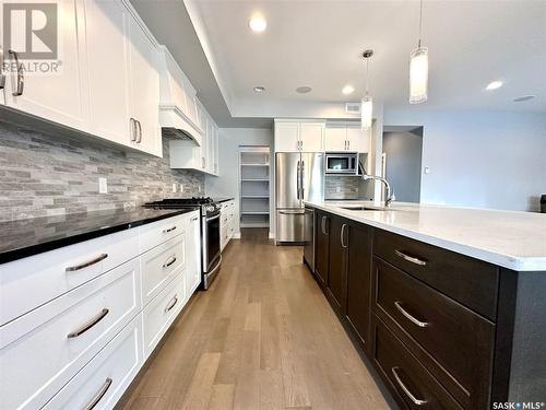 514 Isabella Street E, Saskatoon, SK - Indoor Photo Showing Kitchen With Upgraded Kitchen