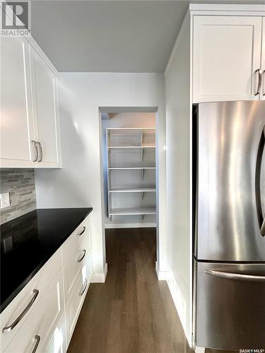 514 Isabella Street E, Saskatoon, SK - Indoor Photo Showing Kitchen