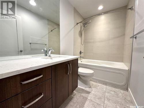 514 Isabella Street E, Saskatoon, SK - Indoor Photo Showing Bathroom