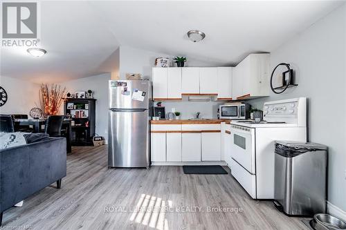 7 Josephine Street, St. Catharines (458 - Western Hill), ON - Indoor Photo Showing Kitchen