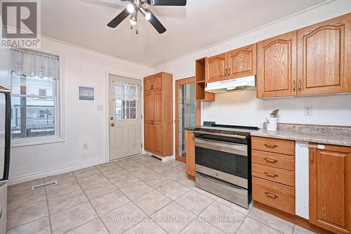 15 Thomas Street, Smiths Falls, ON - Indoor Photo Showing Kitchen