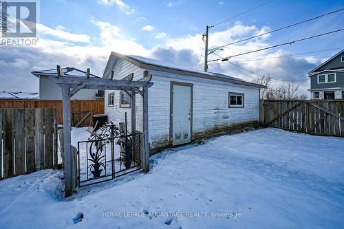 15 Thomas Street, Smiths Falls, ON - Outdoor With Exterior