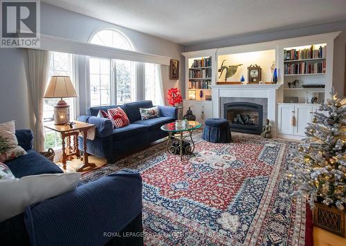 1220 Acadia Drive, Kingston (City Southwest), ON - Indoor Photo Showing Living Room With Fireplace