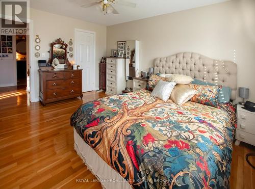 1220 Acadia Drive, Kingston (City Southwest), ON - Indoor Photo Showing Bedroom