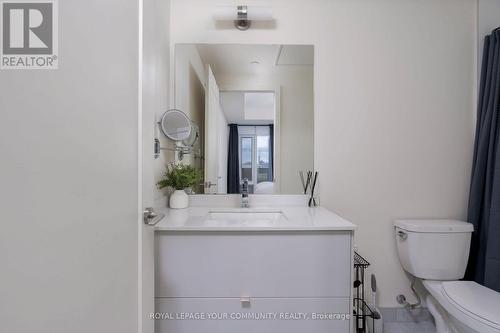 1812 - 330 Richmond Street W, Toronto, ON - Indoor Photo Showing Bathroom