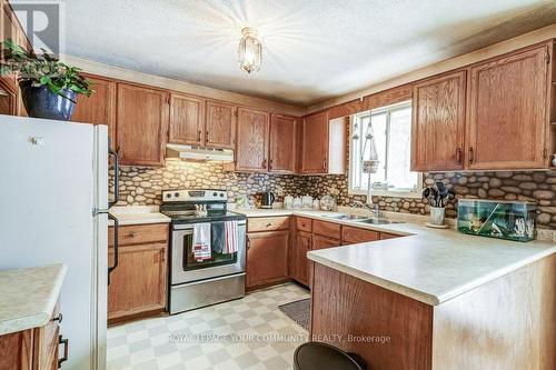 2007 Snow Valley Road, Springwater, ON - Indoor Photo Showing Kitchen With Double Sink