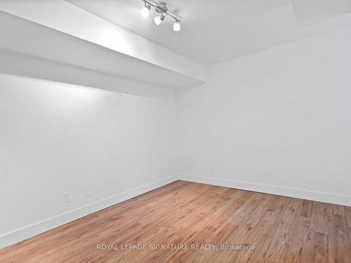 316-323 Richmond St E, Toronto, ON - Indoor Photo Showing Kitchen