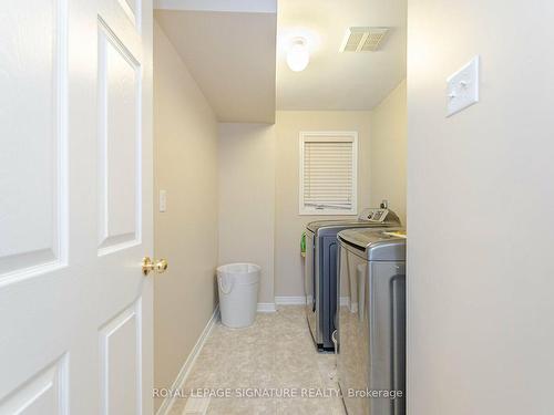 22-7155 Magistrate Terr, Mississauga, ON - Indoor Photo Showing Laundry Room