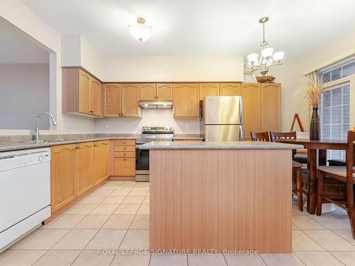 22-7155 Magistrate Terr, Mississauga, ON - Indoor Photo Showing Kitchen