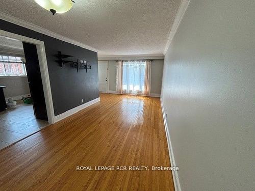 Upper-14 Skelton Blvd, Brampton, ON - Indoor Photo Showing Other Room