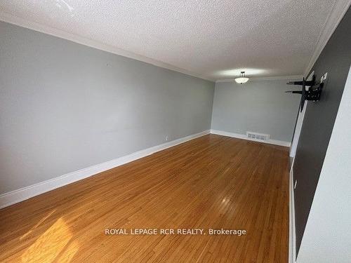 Upper-14 Skelton Blvd, Brampton, ON - Indoor Photo Showing Other Room