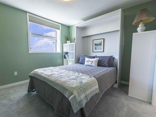 1309 405 Waverley Street, Thunder Bay, ON - Indoor Photo Showing Bedroom