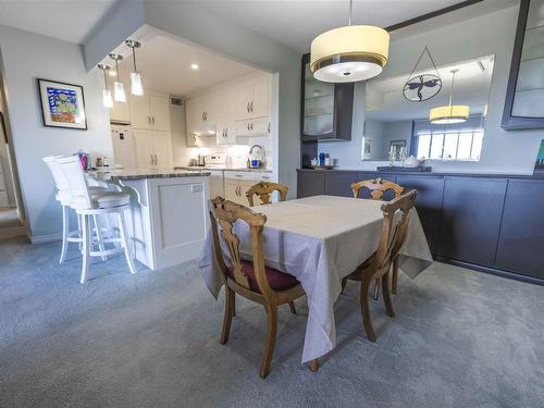 1309 405 Waverley Street, Thunder Bay, ON - Indoor Photo Showing Dining Room