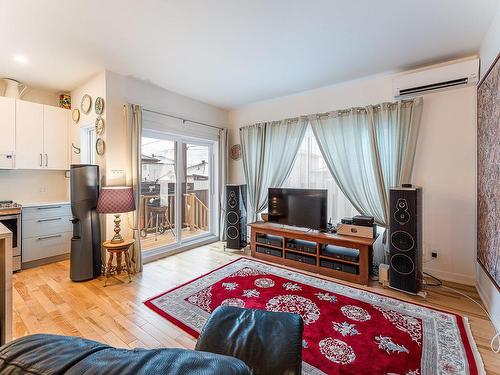 Salon - 113 Rue Arthur-Villeneuve, Cowansville, QC - Indoor Photo Showing Living Room