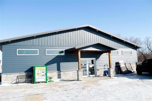 24 Ash Bay, Rosenort, MB 