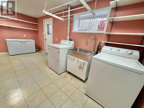 239 Lazzarin Street, Quesnel, BC - Indoor Photo Showing Laundry Room