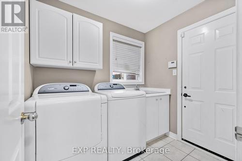 31 Brown Wood Drive, Barrie, ON - Indoor Photo Showing Laundry Room