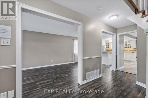 31 Brown Wood Drive, Barrie, ON - Indoor Photo Showing Other Room