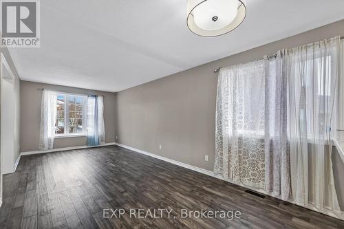 31 Brown Wood Drive, Barrie, ON - Indoor Photo Showing Other Room