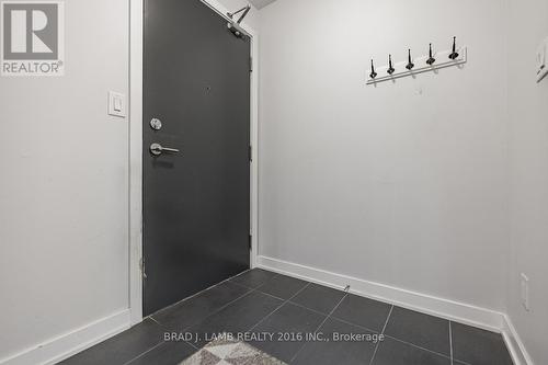 1210 - 4070 Confederation Parkway, Mississauga, ON -  Photo Showing Other Room