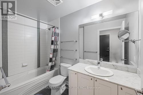 1210 - 4070 Confederation Parkway, Mississauga, ON - Indoor Photo Showing Bathroom