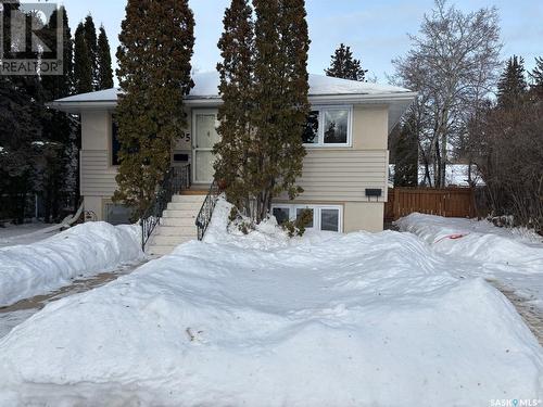 305 Ruth Street E, Saskatoon, SK - Outdoor