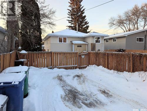 305 Ruth Street E, Saskatoon, SK - Outdoor