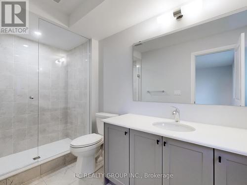 827 Smoothwater Ln Lane, Pickering, ON - Indoor Photo Showing Bathroom