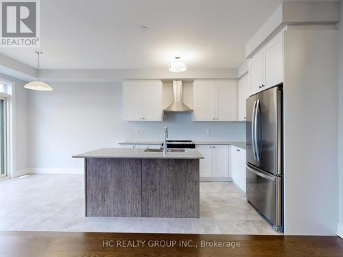 827 Smoothwater Ln Lane, Pickering, ON - Indoor Photo Showing Kitchen With Stainless Steel Kitchen With Double Sink