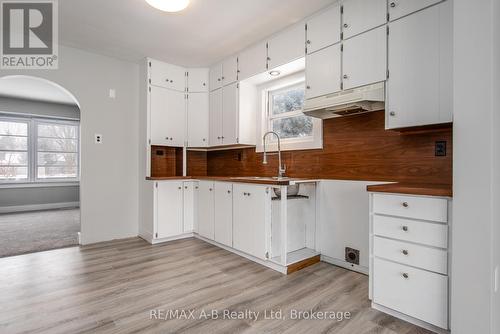 249 Brydges Street, Stratford, ON - Indoor Photo Showing Kitchen