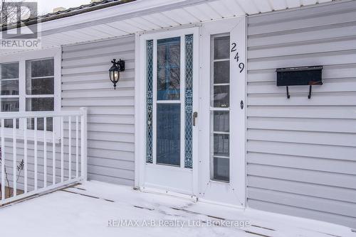 249 Brydges Street, Stratford, ON - Outdoor With Exterior