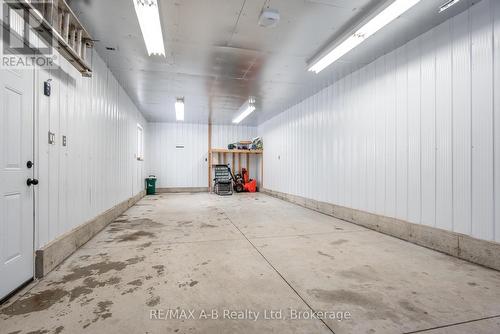 249 Brydges Street, Stratford, ON - Indoor Photo Showing Garage