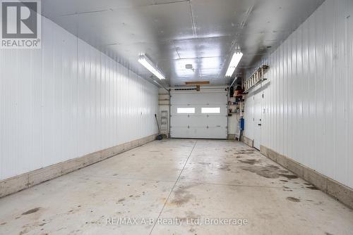 249 Brydges Street, Stratford, ON - Indoor Photo Showing Garage