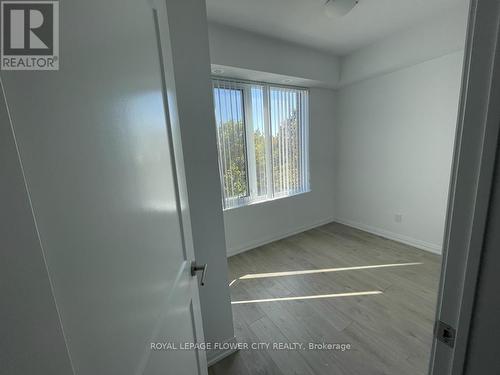 1040 Portage Pkwy Th58, Vaughan, ON - Indoor Photo Showing Other Room