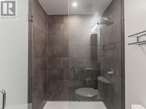 3105 - 7890 Jane Street, Vaughan, ON - Indoor Photo Showing Bathroom