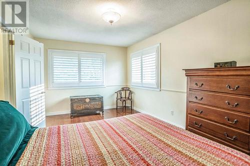 4372 Train Street, New Tecumseth, ON - Indoor Photo Showing Bedroom