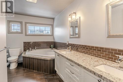 250 Big Bay Point Road, Innisfil, ON - Indoor Photo Showing Bathroom