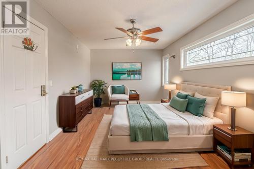 250 Big Bay Point Road, Innisfil, ON - Indoor Photo Showing Bedroom