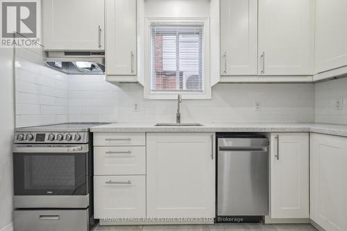 21 Holbrooke Avenue, Toronto, ON - Indoor Photo Showing Kitchen With Upgraded Kitchen