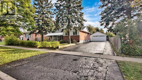 Bsmt - 3 Gretna Drive, Brampton, ON - Outdoor