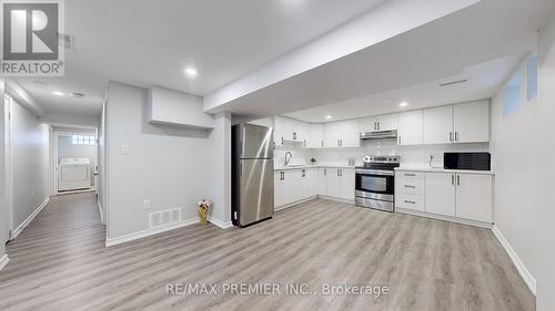 Bsmt - 3 Gretna Drive, Brampton, ON - Indoor Photo Showing Kitchen