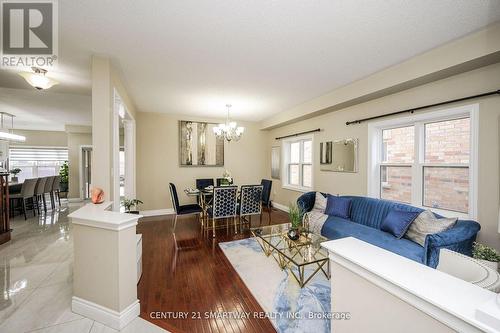 159 Wright Crescent, Niagara-On-The-Lake, ON - Indoor Photo Showing Living Room