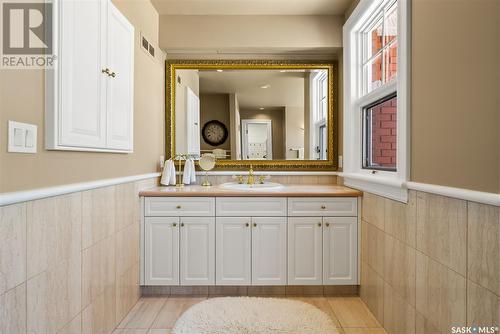 3658 Selinger Crescent, Regina, SK - Indoor Photo Showing Bathroom