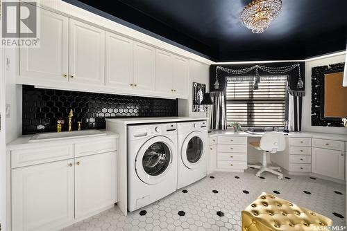 3658 Selinger Crescent, Regina, SK - Indoor Photo Showing Laundry Room