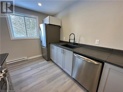 479 Angus Avenue, North Bay, ON - Indoor Photo Showing Kitchen