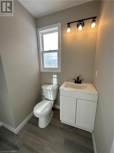 479 Angus Avenue, North Bay, ON - Indoor Photo Showing Bathroom